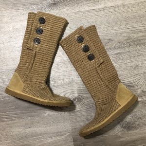 UGG Classic Cardy Wool Knit Boot Size 8